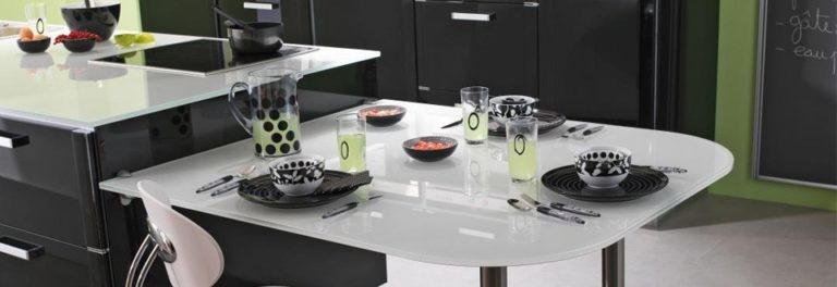 plan de travail en verre trempé blanc cuisine