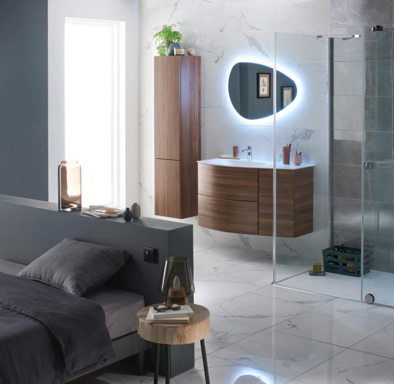 Salle de bain déco bois et marbre