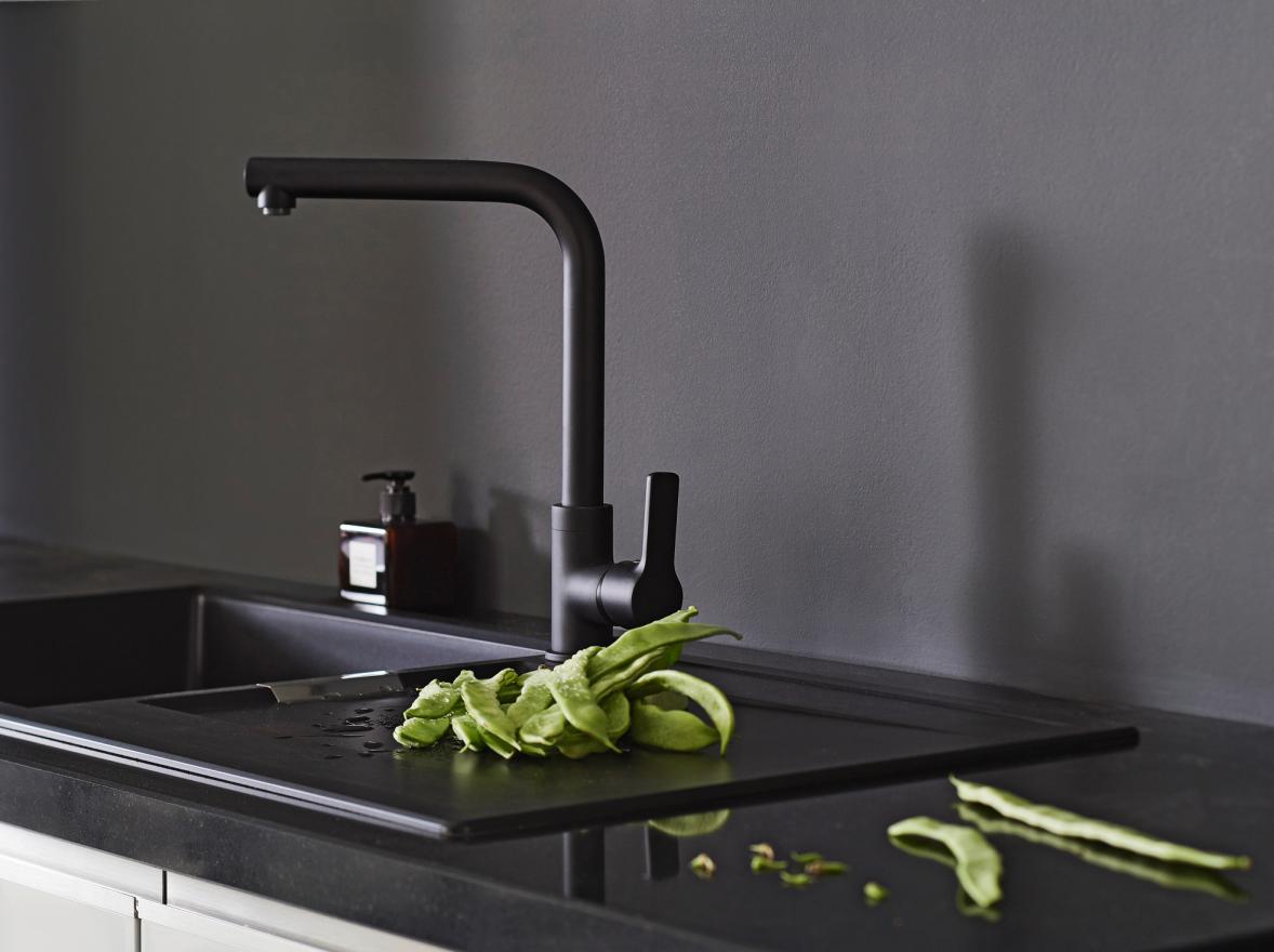 Robinet de cuisine noir mat